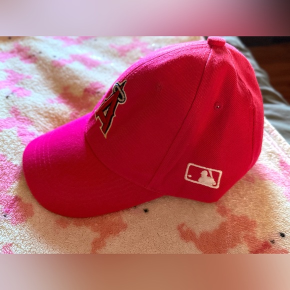 Women’s - Picture 2 of 3